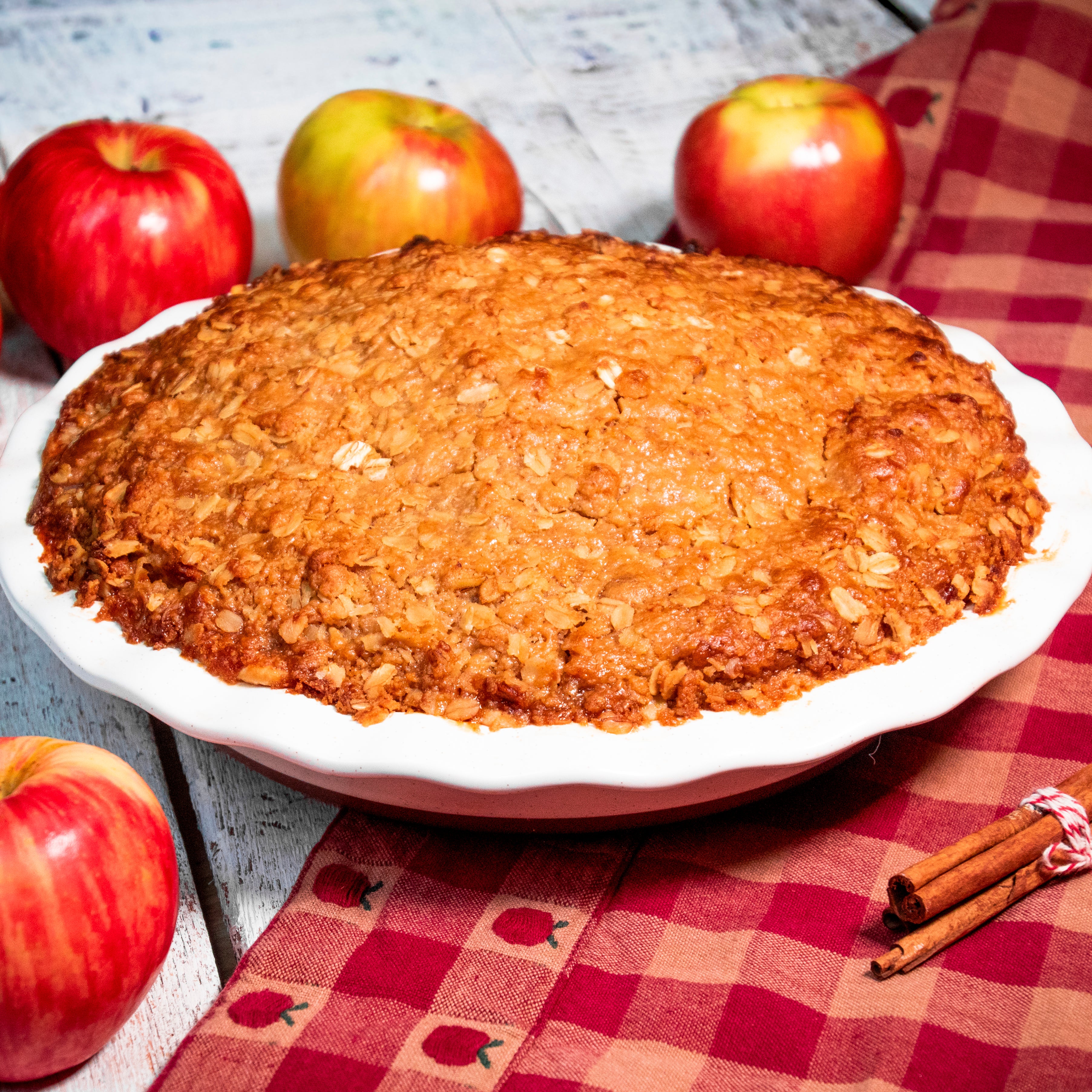 Cold Hollow - Apple Crumb Pie (In-Store Pickup)